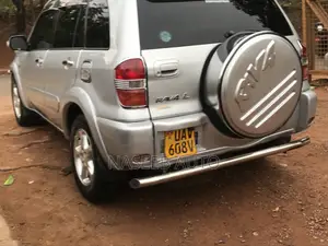 Toyota RAV4 Automatic 2003 Silver