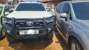 Toyota Hilux 2017 White