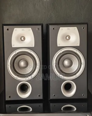JBL Bookshelf Speakers (Pair), Natural Very Balanced Sound