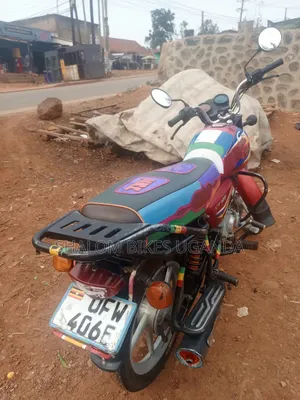 Bajaj CT 125X 2023 Red