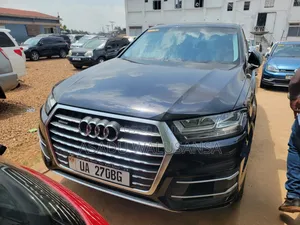 Audi Q7 2020 Black