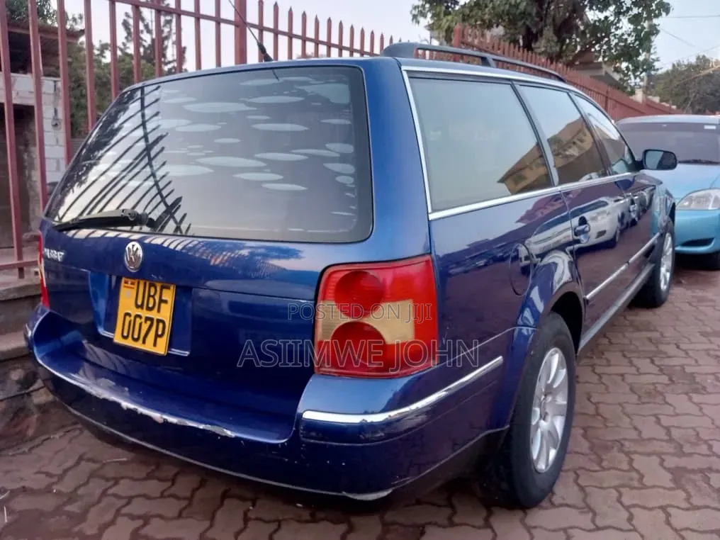 Volkswagen Passat 2008 Blue