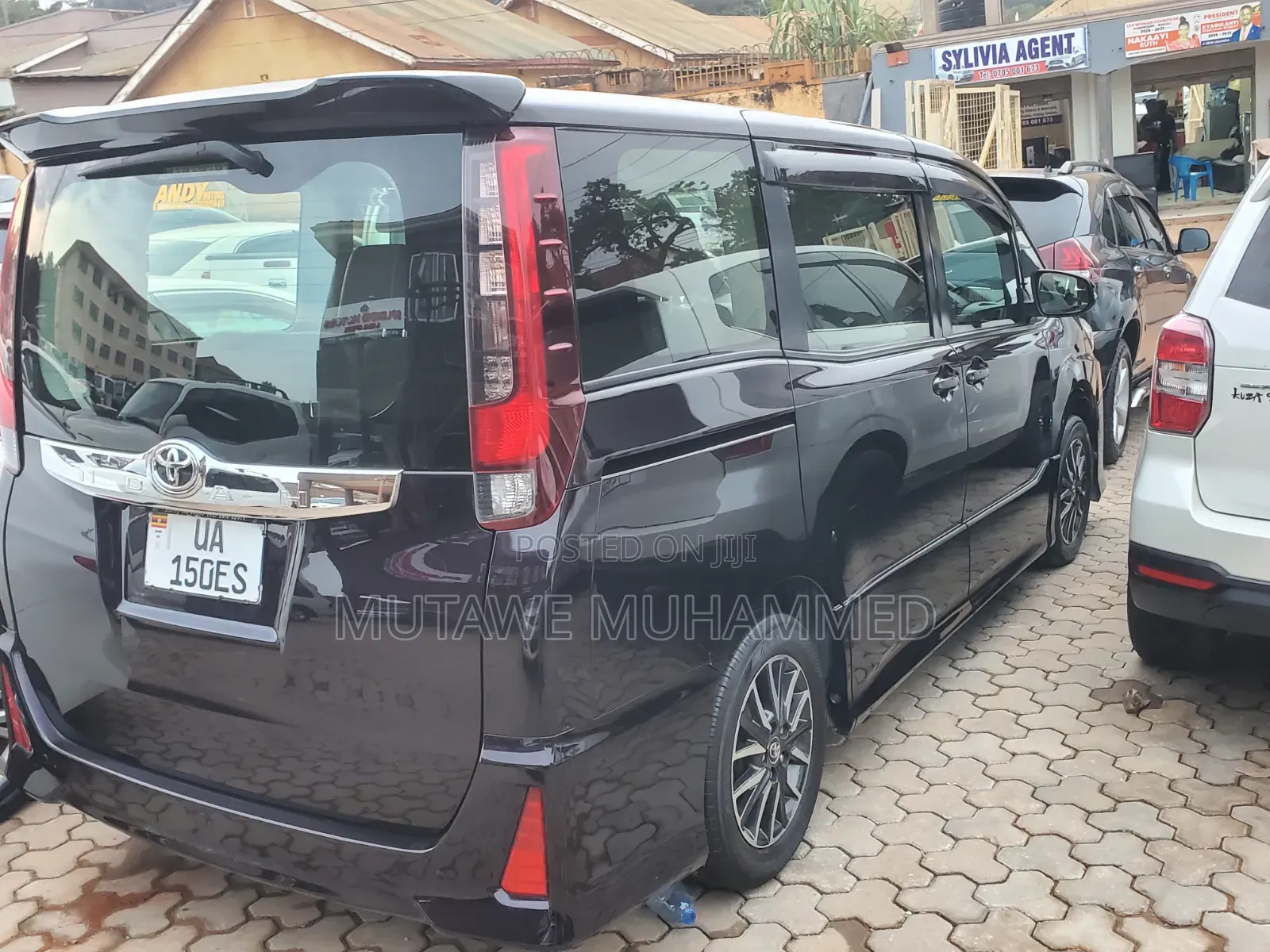 Toyota Noah 2014 Black