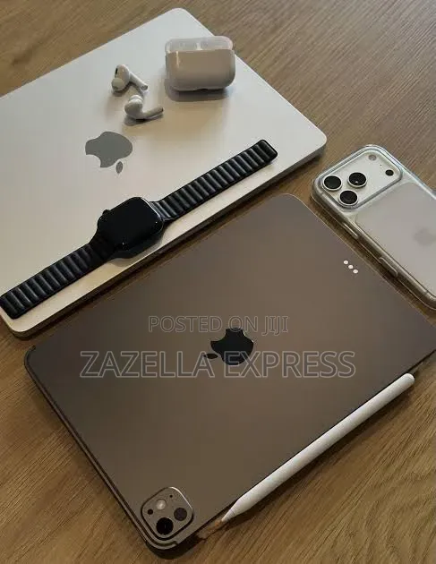 New Apple iPad Pro 13 (2025) 256 GB Black