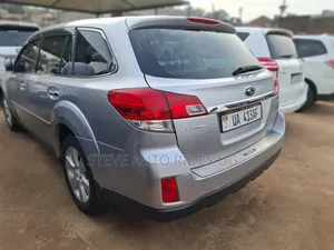 Subaru Outback 2011 Silver