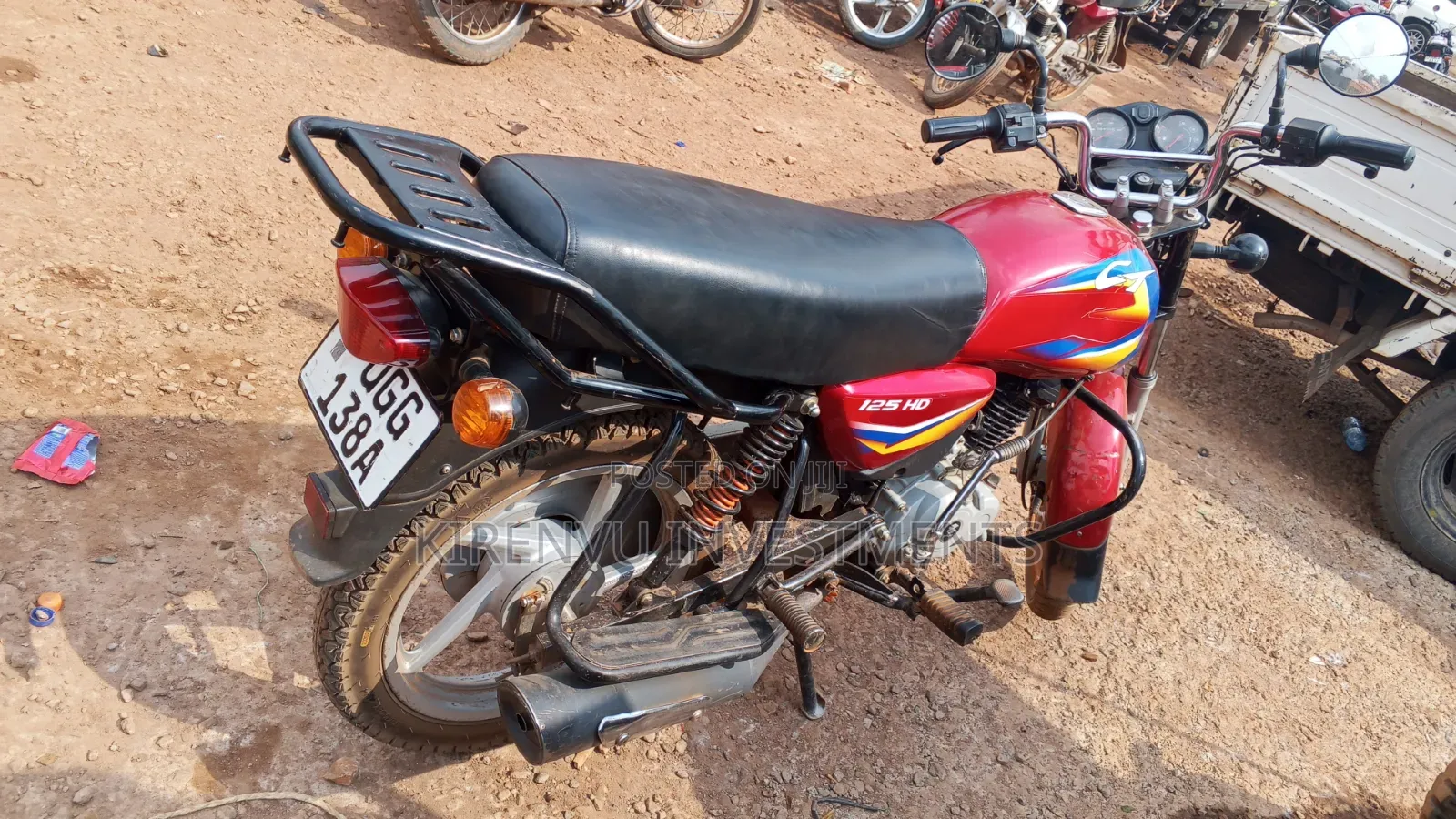Bajaj Boxer 125 2022 Red