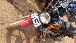 Bajaj Boxer 125 2022 Red