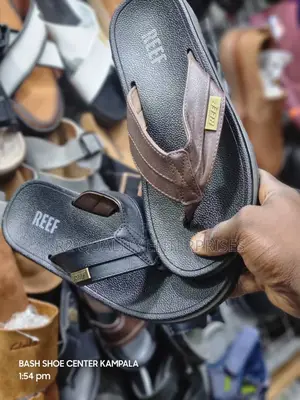 Men Simple Sandals