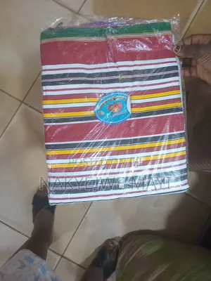 Fina Gomesi Center and Accessories