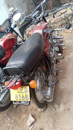Bajaj Boxer 100 2016 Red