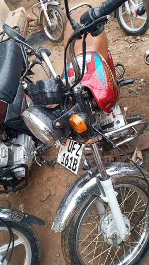 Bajaj Boxer 100 2021 Red