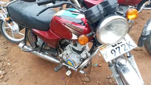 Bajaj Boxer 100 2020 Red