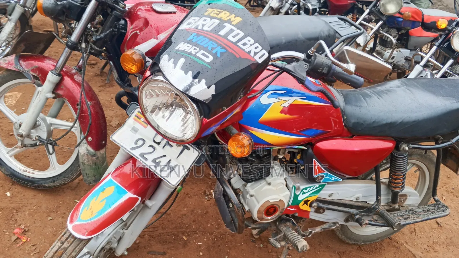 Bajaj CT 125X 2020 Red