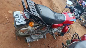 Bajaj CT 125X 2020 Red