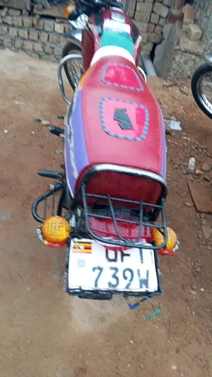 Bajaj Boxer 100 2020 Red