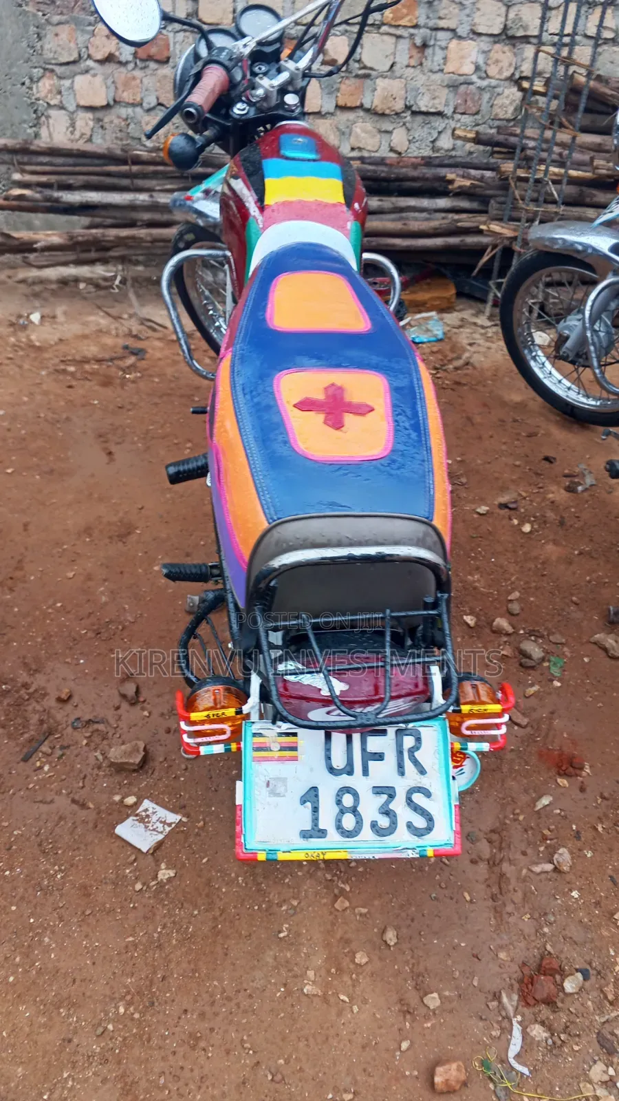 Bajaj Boxer 100 2022 Red