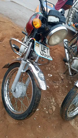Bajaj Boxer 100 2018 Red