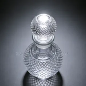 Elegant Diamond-textured Decorative Glass Vase