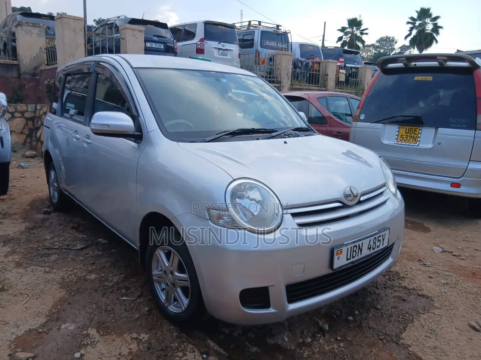 Toyota Sienta 2008 Silver
