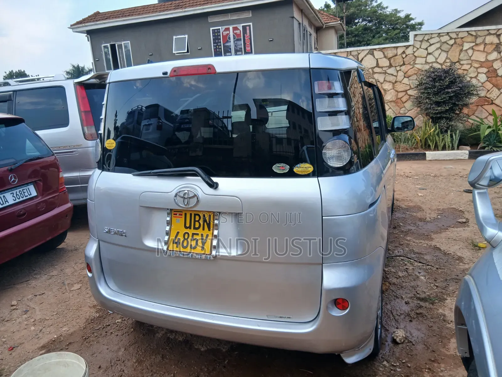 Toyota Sienta 2008 Silver