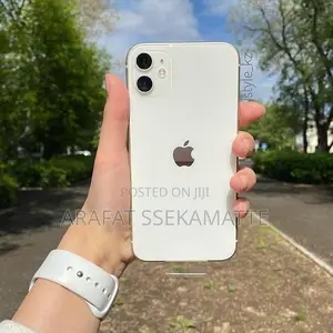 Apple iPhone 11 64 GB White