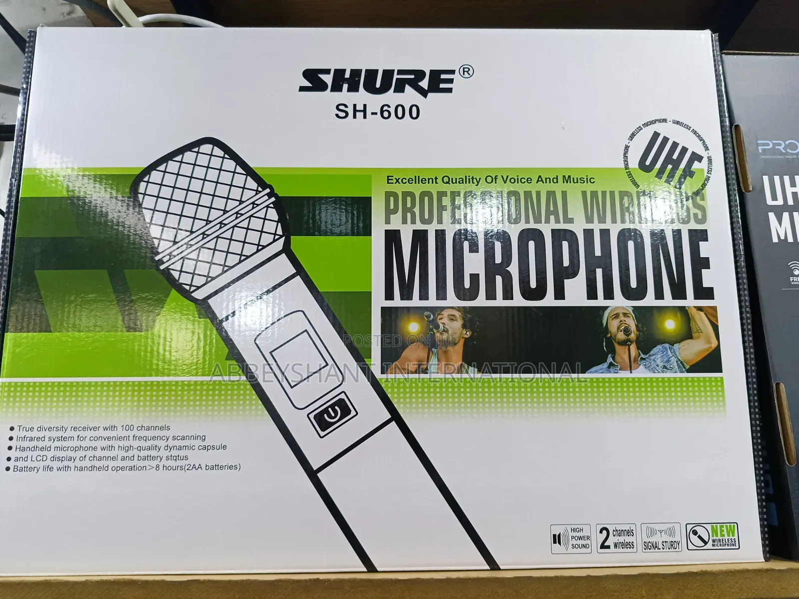 Shure Sh-600 Uhf Wireless Microphone System.