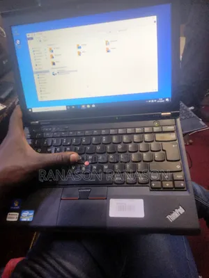 Laptop Lenovo ThinkPad A31 4GB Intel HDD 256GB