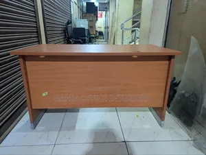 Office Desk// Office Table of Size 135cm With 3 Fixed Drawers