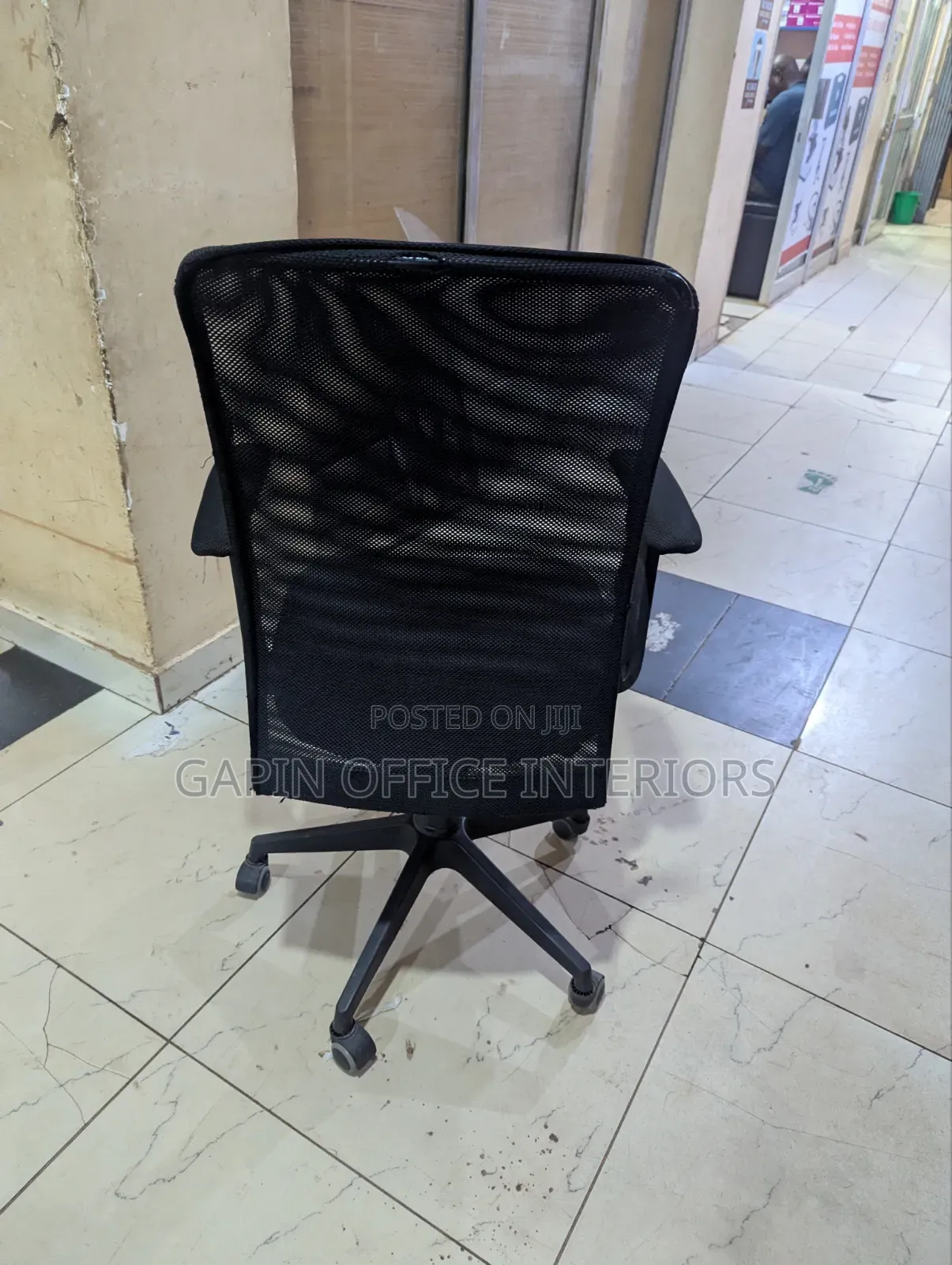 Second Hand Office Chair for Simple Use