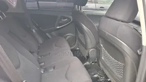 Toyota RAV4 2010 Silver