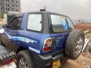 Toyota RAV4 2002 Blue