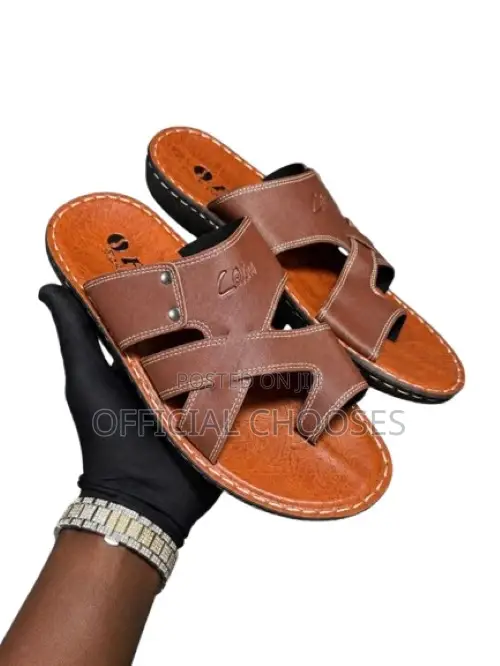 Crossed Strap Men’S Sandals-Black