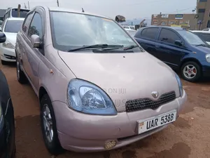 Toyota Vitz 2003 Pink