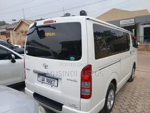 Toyota HiAce 2012 White
