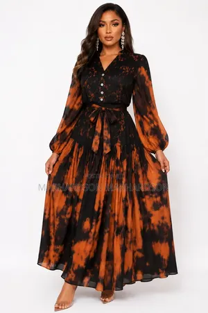 Elegant Round Lady Dress