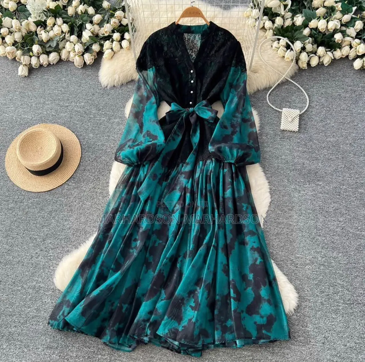 Elegant Round Lady Dress