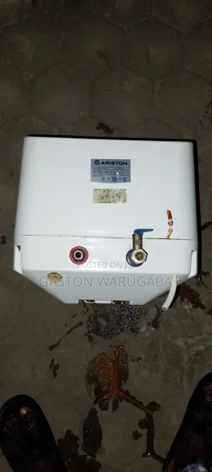 Ariston Water Heater 15l