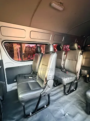 Toyota HiAce 2011 Silver