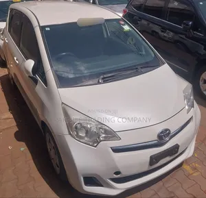 Toyota Ractis 1.5 AWD 2013 White