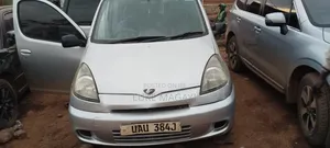 Toyota Fun Cargo 2002 Silver
