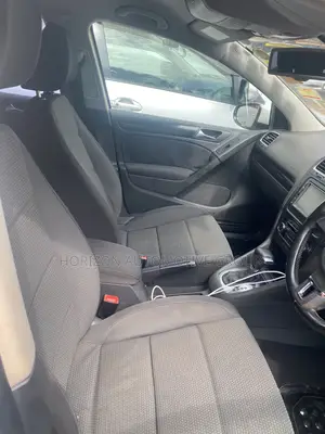Volkswagen Golf 2009 White