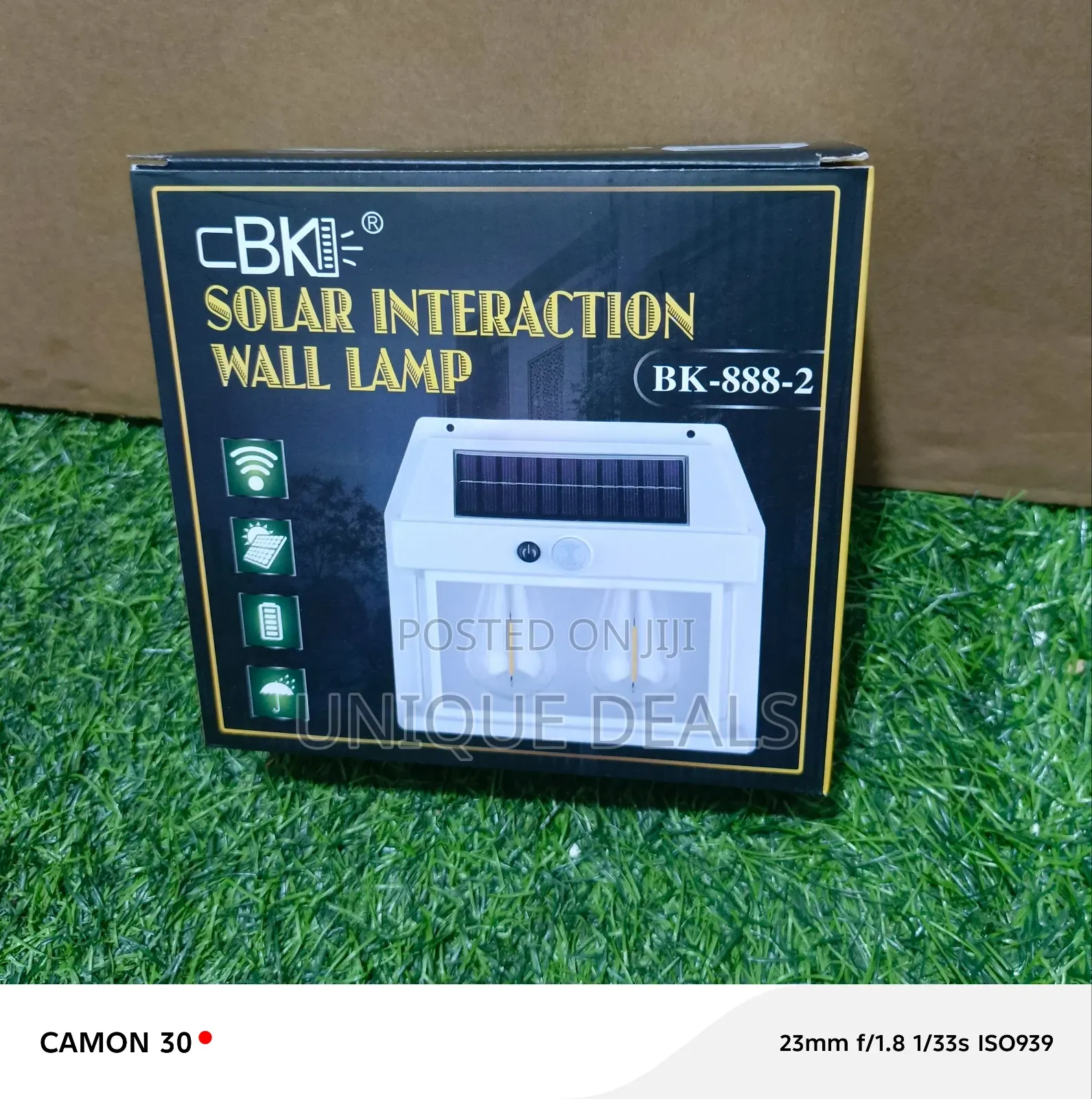 Solar Interaction Wall Lamp