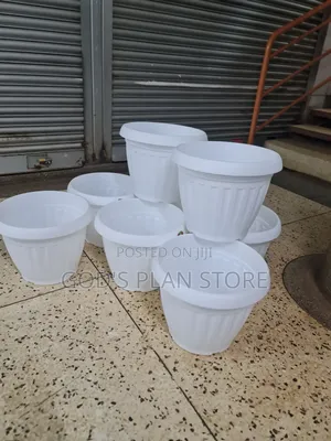 Chic White Large Plastic Flower Pots Plastic Flower Pots
