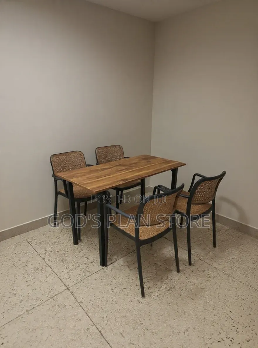 Pp Rattan Restaurant Table and Chairs Restaurant Table and Chairs