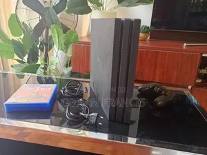 Ps4 Pro 2tb, Controller and 2 Ps4 Games