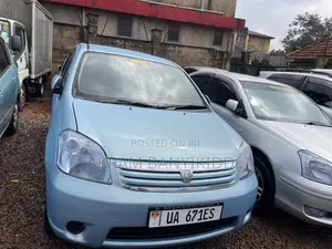 Toyota Raum 2005 Blue