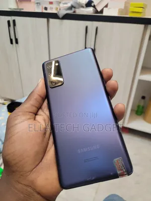 New Samsung Galaxy S20 FE 5G 256 GB Blue