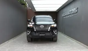 Toyota Fortuner 2018 Black