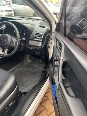 Subaru Forester 2.0XT Premium AWD 2017 White