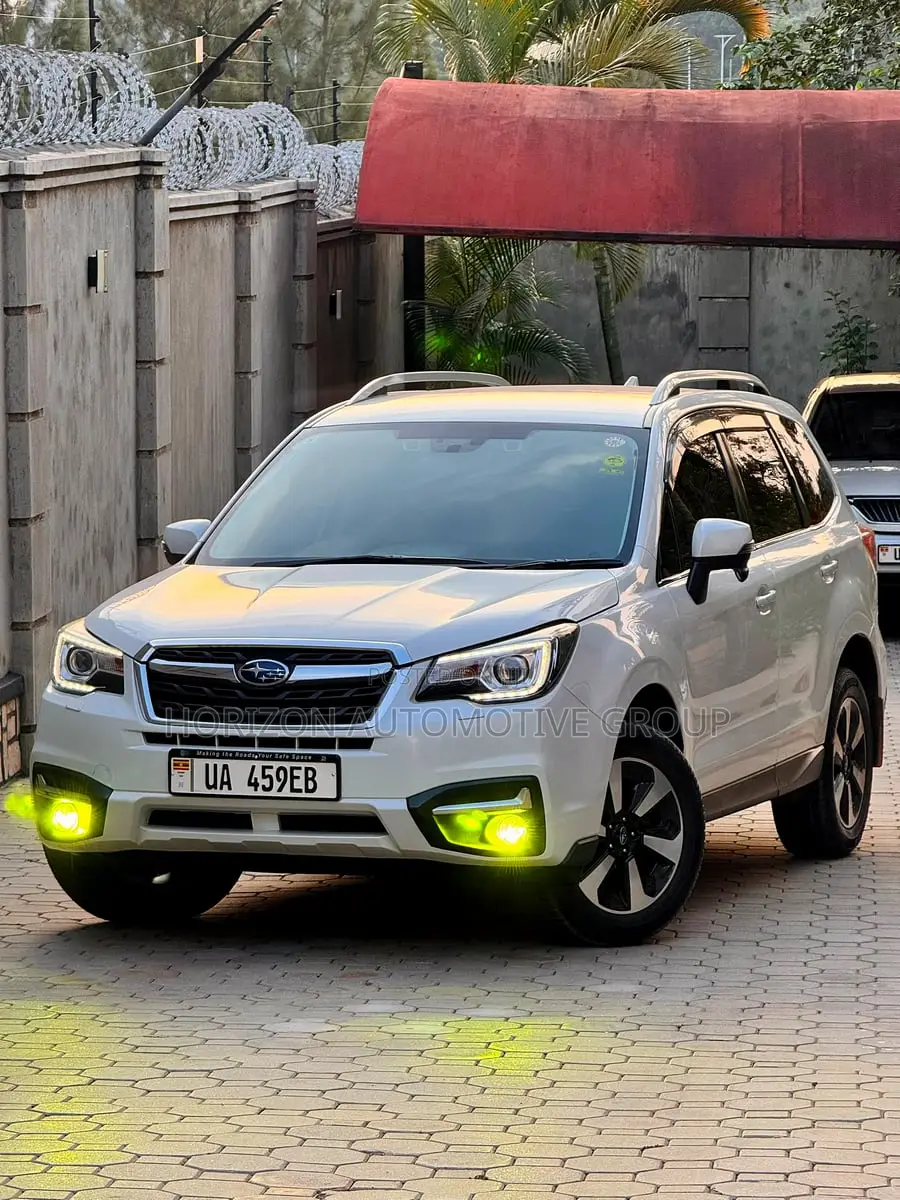 Subaru Forester 2.0XT Premium AWD 2017 White
